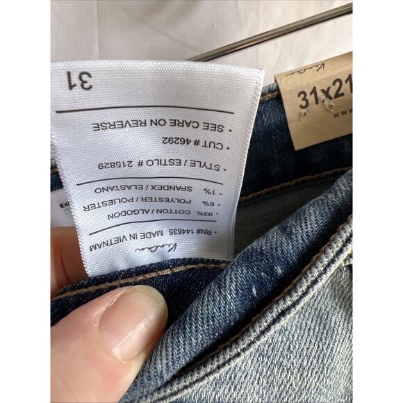 Women’s Size 31x21 KanCan Capri High Rise Distressed Light Wash Jeans NWT - Picture 13 of 15